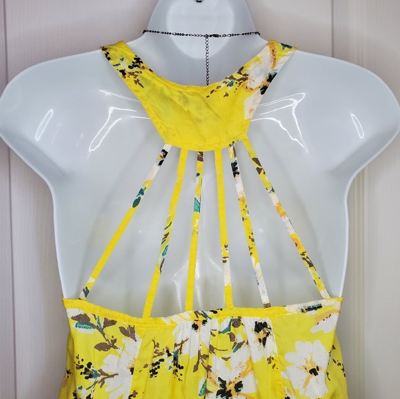 🔥3/$30 O'neill Floral Sleeveless Blouse - Picture 3 of 8